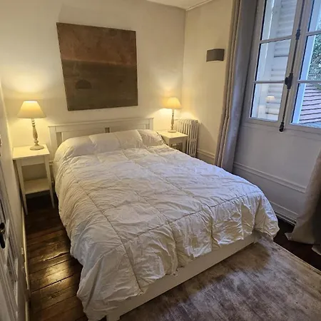 Chez Romeo Bed & Breakfast